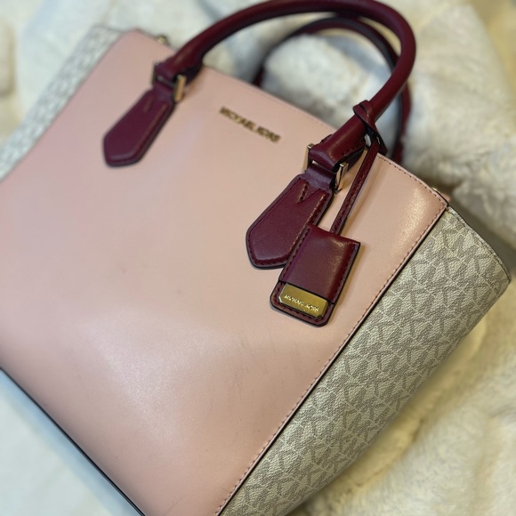 Michael Kors handbag - Picture 9 of 10